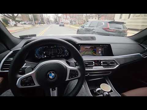 2022 BMW X5 Auto-Parking Technology works GREAT (Parking Assistant Feature)