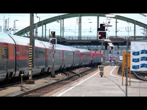 ÖBB 1116 015-7 Rail Cargo Hungaria vor dem Railjet 262!