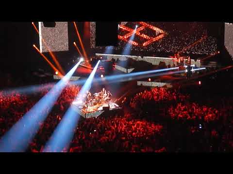 Big Foot Mama - Stožice - 30 let - 20.5.2022 - Lovro