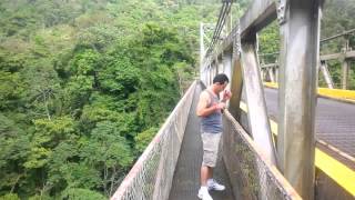 preview picture of video 'Puente Rio Peñas Blancas'