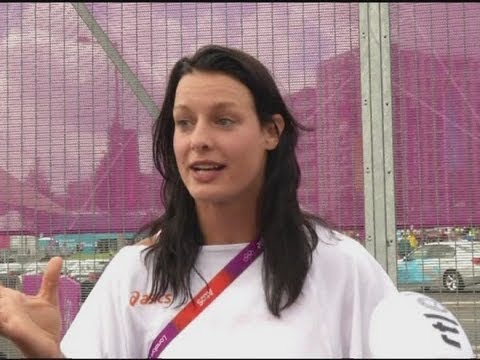 Dutch judoka Edith Bosch recalls restraining bottle thrower at men's 100m final
