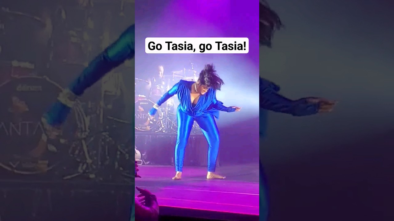 Fantasia breaks it DOWN!!!