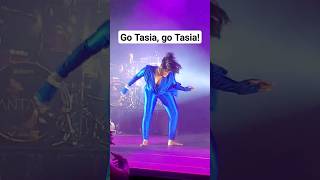 Fantasia breaks it DOWN!!!