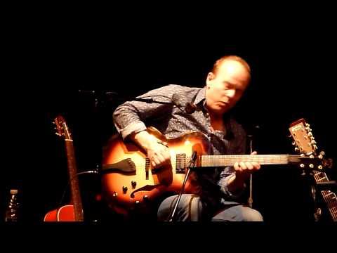 Hans Theessink & Knud Møller - Tears Are Rolling - Køge 1 April 2011