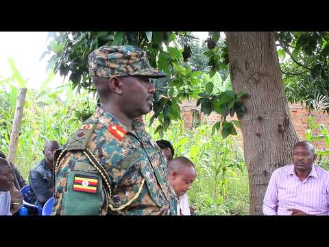 INDISCIPLINED BRIG. GEN PETER NABASA FACE OFF WITH MIN MAYANJA OVER KAPAPI LAND #trending #video