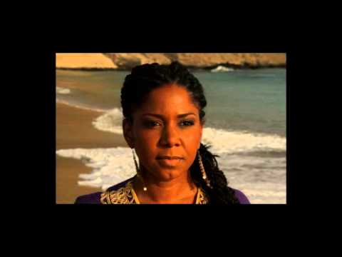 Cesaria Evora Orchestra feat. Nancy Vieira - Petit Pays