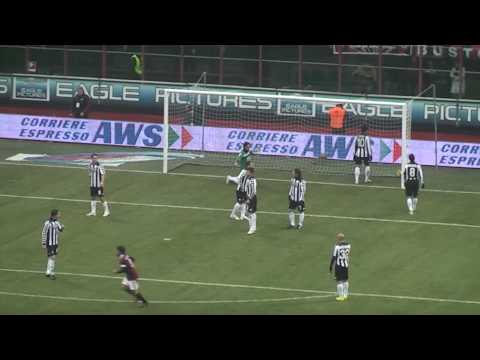 AC Milan vs Siena - 17/01/2010 - Ronaldinho header