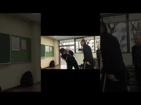 Counter too fast and accurate.KARATE／正確な喉へのカウンター！カメラに映らない超速です！