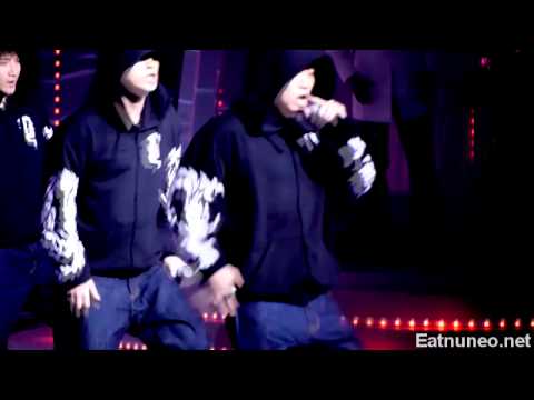 [FANCAM] 111230 JUNHO KBS Gayo Daejun - Electricity (cut) 6