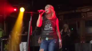 Miranda Lambert - Little Red Wagon Fort Walton Beach Florida The Block 06 / 14 / 2014