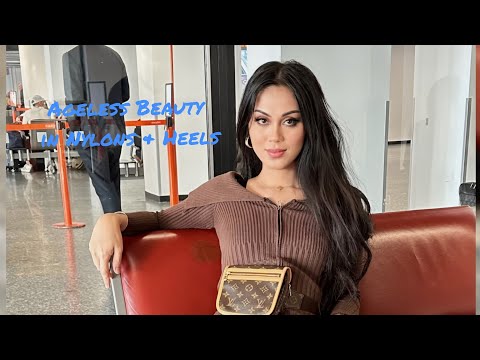 Mel Cross  High Heels & Nylon Fashion Model  Biography, Wiki, Lifestyle & Timeless Elegance