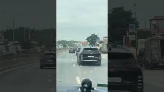 Chủ tịch Phạm Nhật Vượng về thăm quan và động viên anh em tại dự án Vinhomes Hạ Long Xanh 