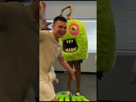 Meeting The MSM Mascots!! 🪁 #shorts