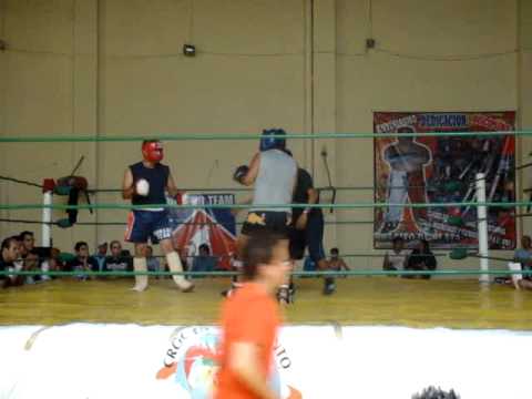Esteban Luna 1a. pelea Kick Boxing