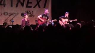 Dylan Jakobsen performing A Christmas Medley at #941Next