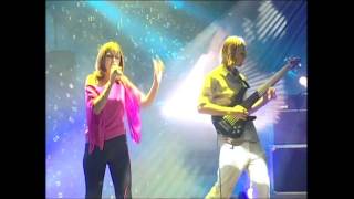 Karmafree &quot;Lodziņš&quot; LIVE @ &quot;Labvēlīgais Tips Lielais Šovs 2011&quot;