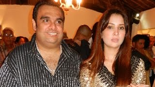 Kim Sharma Finally Reacts On Being Dumped And Left Penniless By Husband
