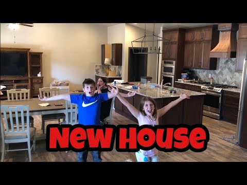 Saying Hello To Our NEW House - First Video At The Oh Shiitake Mushroom's House 2.0