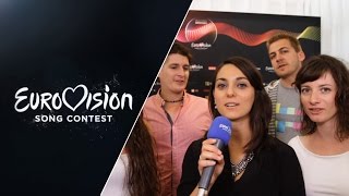 Boggie and her team sing Wars For Nothing unplugged