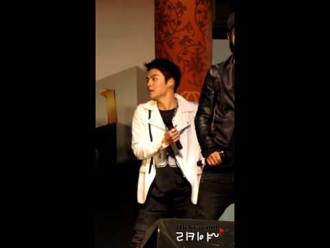 121104 byuksung college festival - girl friend by Rickya.com