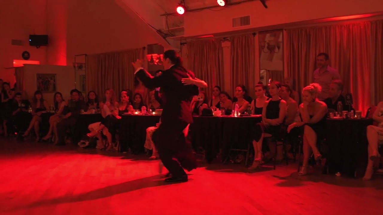 Video thumbnail for Carlos Barrionuevo and Mayte Valdés at Milonga Corazón 2/3