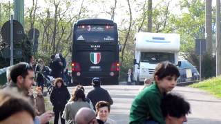 preview picture of video 'AC Milan - La squadra parte per la trasferta.'