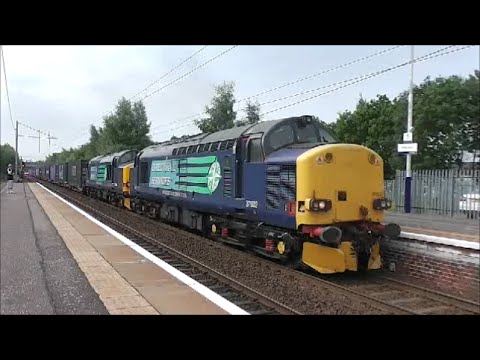 Class 37602 hauls dead 37606 with Fully Loaded Intermodal on 4M82