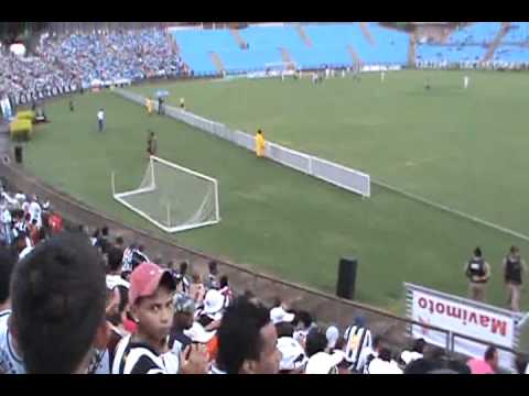 Ipatinga 2x2 Atlético (Mineiro 2011) - Falta perigosa