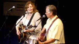 Linda  and Robin Williams  If I Should Fall behind ( Springsteen cover )