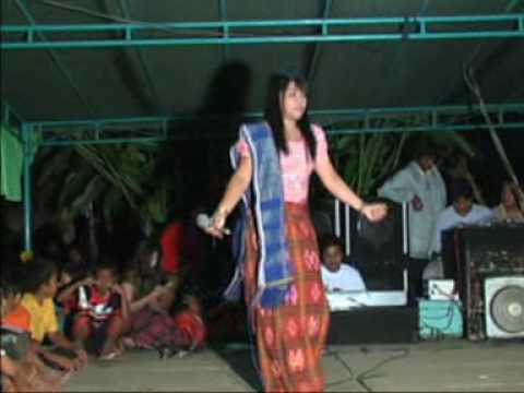 lagu karo kacang koro.