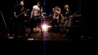 Video thumbnail for Under Your Bed live by sanserifs