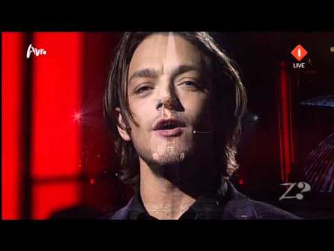 OZNZ 8 - Tommie - Omarm me