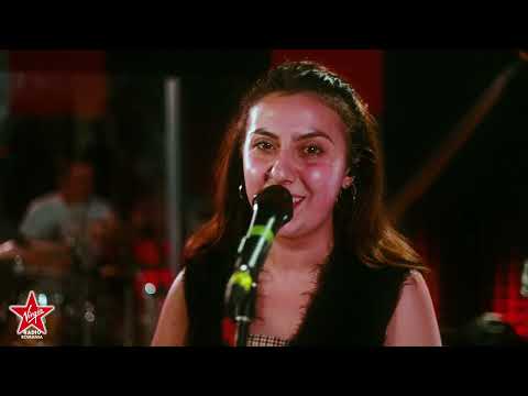 Ioana Milculescu ft. Max Konstant: Încă te caut LIVE @SUNDAY CLUB