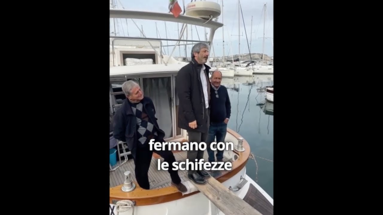 ROBERTO FICO IN COMIZIO DAL GOZZO: "LA DESTRA CI ATTACCA, MA NON CI FERMERANNO"