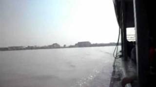 preview picture of video 'Samut Prakan  to Phra Pradaeng, the Approach, across the Chao Phraya River, Samut Prakan, Thailand'