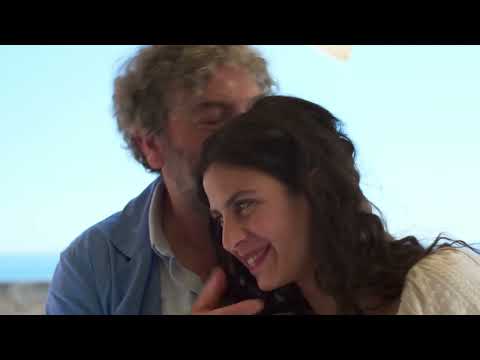 Official trailer [Subtitled]