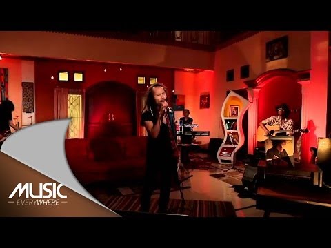 Ipang Lazuardi - Sekali Lagi (Live at Music Everywhere) *