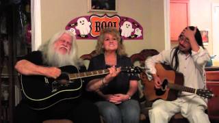 Glenn and Dottie Tubb and Luther Lewis Sing &quot;I Saw the Light&quot;