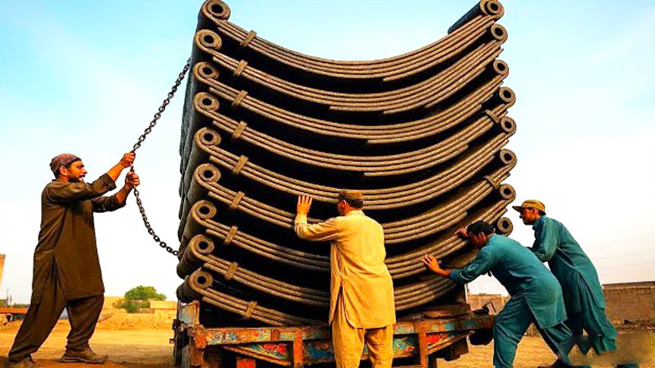 لن تصدّق كيف تُصنع أقوى النوابض المعدنية في باكستان! سرّ يُكشف لأول مرة