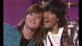 Katrina And the Waves Walking On Sunshine 1985