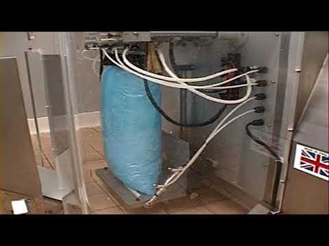 12Kg of Ice Bagging from a LE400 VFFS Packaging Machine
