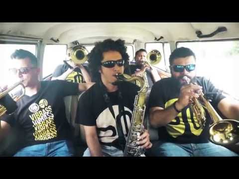 VIBRASS EN RUTA / SKA EN LA COMBI MUSICAL.