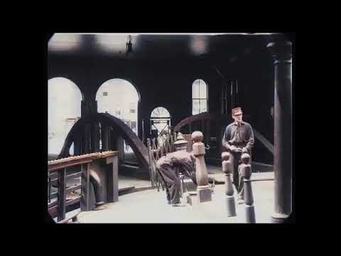 Rolling In Fear - Grapemaster Saxe Feat. Nat James World