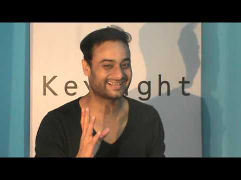 SATISH PANDEY as happy go lucky flatterer