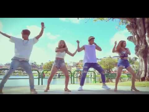 KARD - FOREVER YOUNG (BLACKPINK X HOLA HOLA)