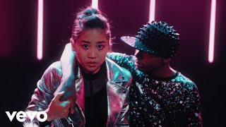 Club Mickey Mouse - Something to Fight For (From &quot;Club Mickey Mouse&quot;/Official Video)