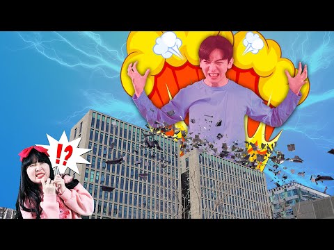 토니가 커졌어요! 거대한 발바닥이 유라를 쫓아와요! Giant feet