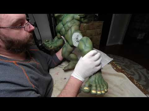 WIP #6 1/4 Hulk sculpted by Andy Bergholtz and produced by Mad-X
