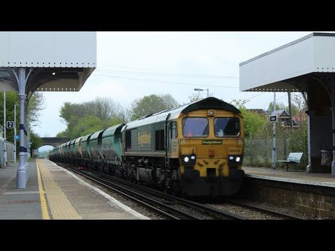 Freightliner class 66549 hulling Stone (Freightliner hoppers) pass Lenham 14/05/21.