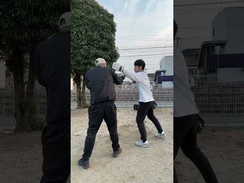 ガードは顎を守りながら最小限にする①